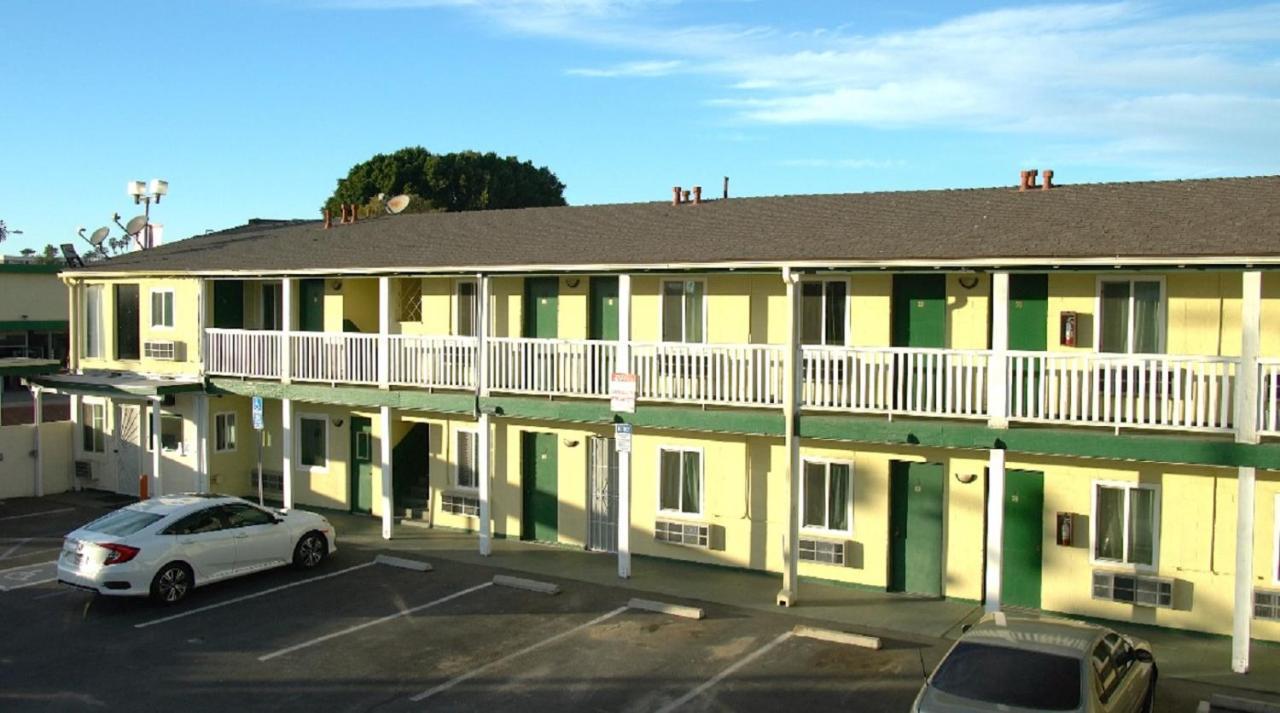 Center - * Oxnard
